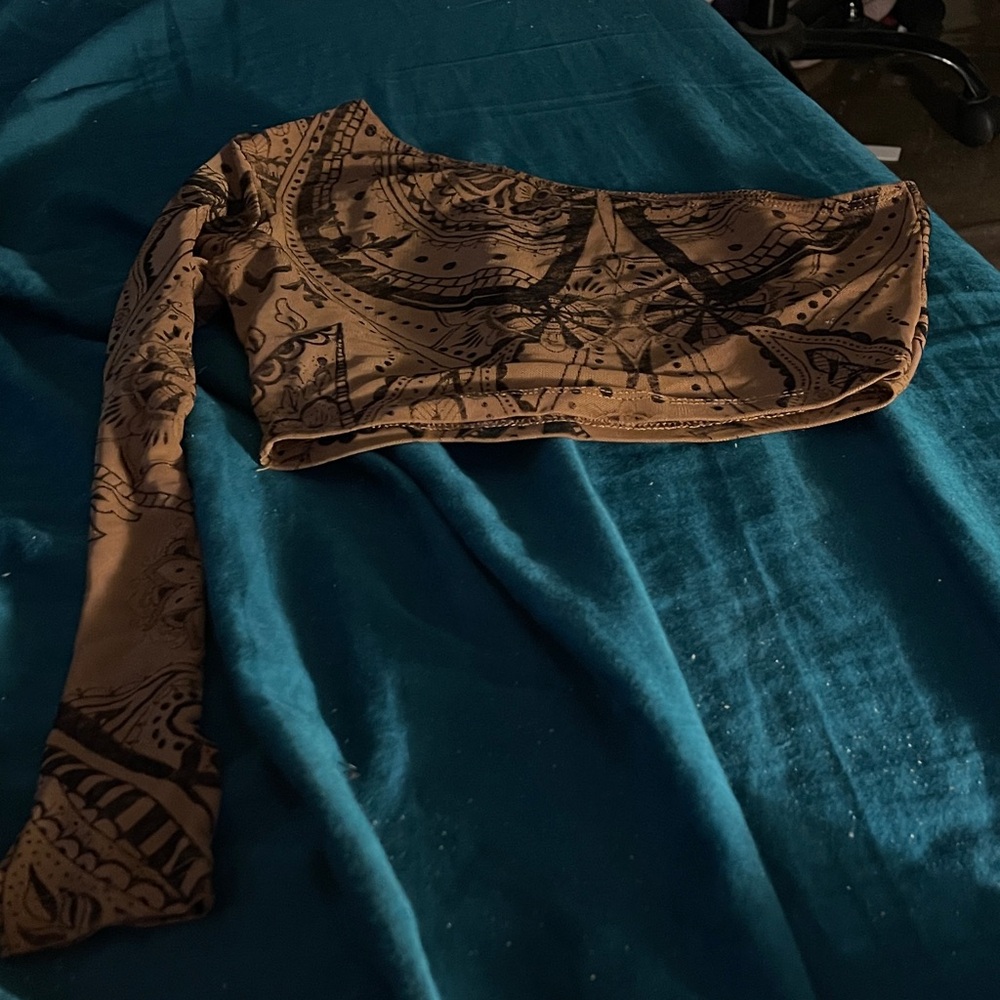 One-Shoulder Brown Printed Crop Top